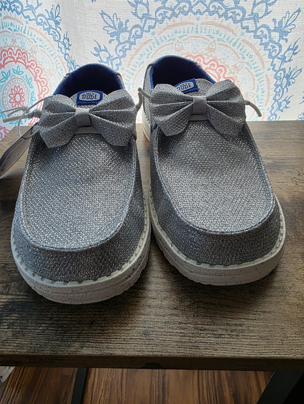 Hey Dude Wendy Sparkle Bow Shoes – Silver/Sea Blue – Women’s Size 7 – NWT - Picture 2 of 10